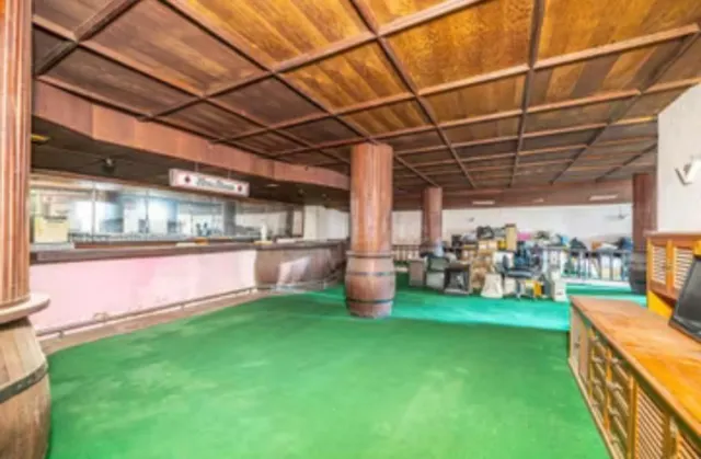 LOCAL COMERCIAL / POSIBLE PARKING COMUNITARI0O - foto 4