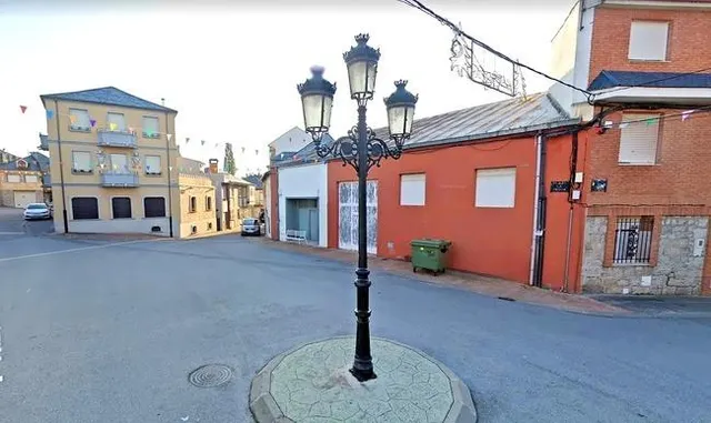 VIVIENDA PARA REFORMAR EN SAN MIGUEL DE LAS  DUEÑAS — 3