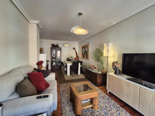 Impecable Piso en Zalla, Mimétiz - €305,000 — 3