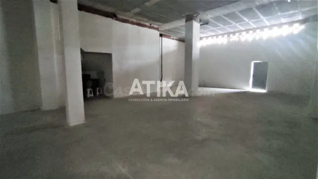 BAJO COMERCIAL EN ALQUILER - foto 3