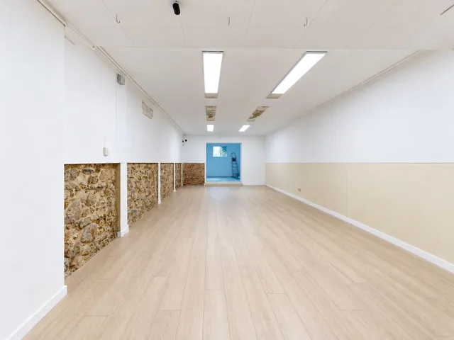 Local comercial con encanto y patio privado — 7