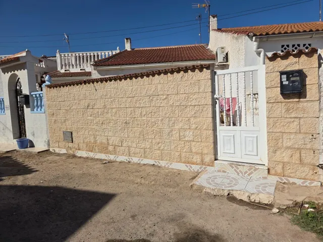 OPORTUNIDAD EN TORREVIEJA — 8