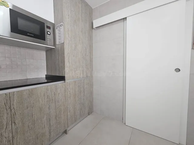 Bungalow dúplex de 4 dormitorios con terrazas, patio y porch - foto 4