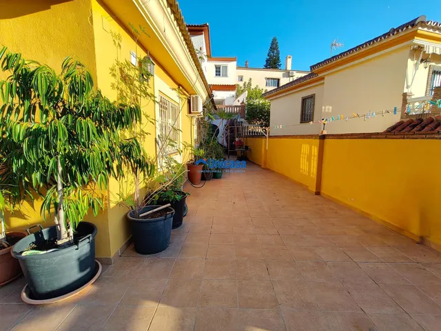 Casa amplia en primera planta, con terraza, garaje y buhardilla en Las Morillas – Puerto de la Torre — 41