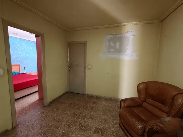 Piso en planta baja de 3 habitaciones con patio en Silla — 7