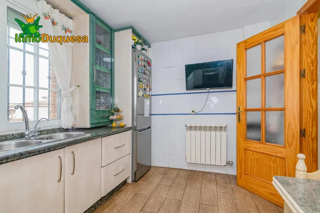 Casa pareada en LA ZUBIA, Junto instituto Trevenque. — 13