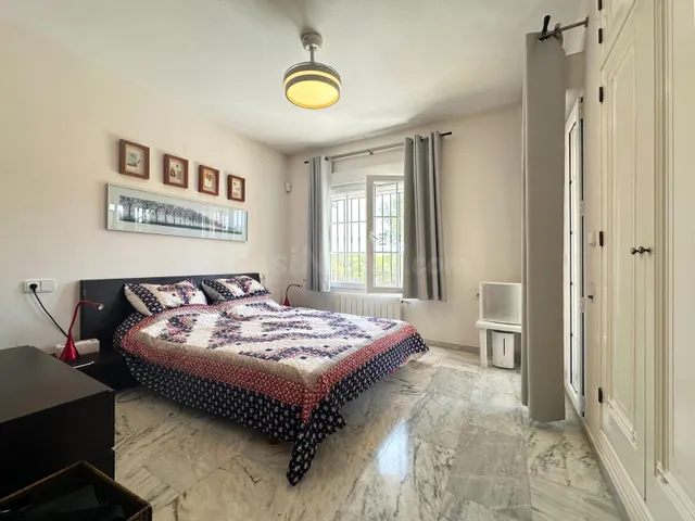 Villa de 3 dormitorios 3 baños en Orihuela Costa  ( Campo de golf Las Ramblas ) — 44