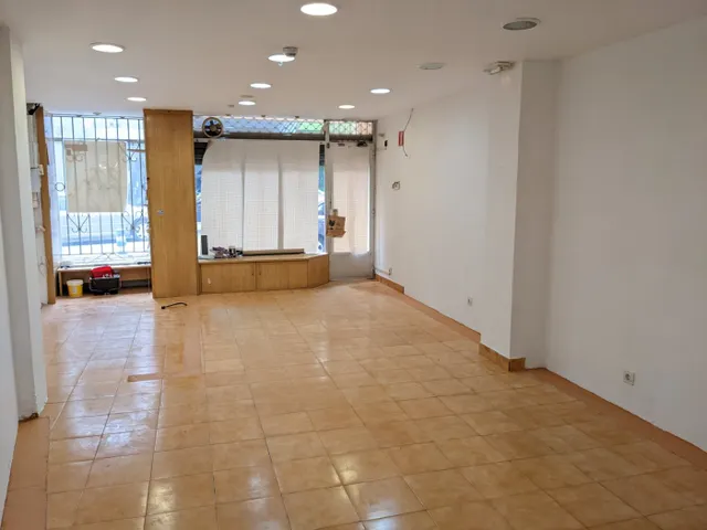 Local comercial en Estella — 2