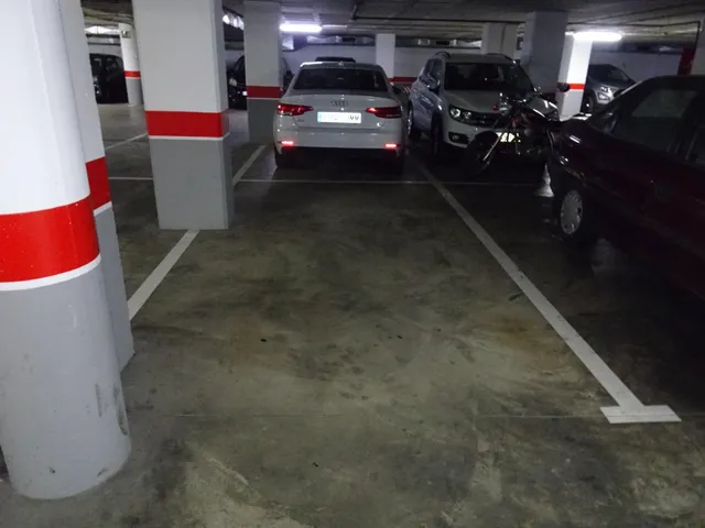 PLAZA DE GARAJE EN LUIS CALANDRE — 7
