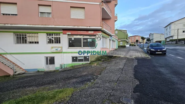 Venta Local comercial en esquina en Cariño, A Coruña - foto 2