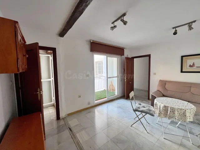 Apartamento de 1 dormitorio con terraza junto a la Universidad – El Ejido — 4