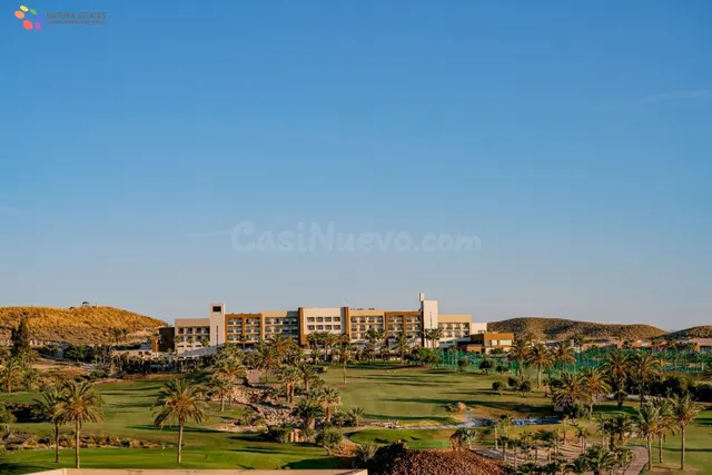 OPORTUNIDAD DE LUJO, EN URB. GOLF VALLE DEL ESTE, VERA. - foto 3