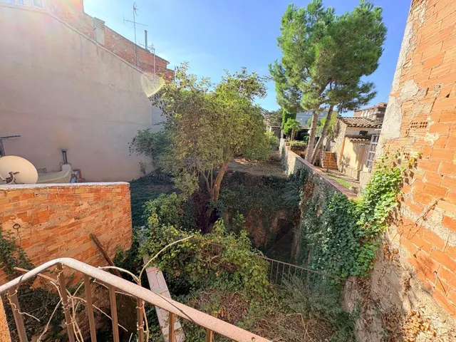 Oportunidad!! Casa grande esquinera a Santa Coloma de queralt por 105.000eur con muchas posibilidades. — 40