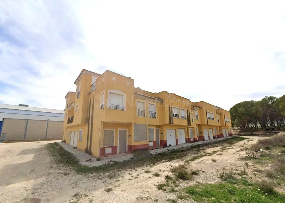 OPORTUNIDAD COMPRA PARA INVERSORES EN CARAVACA DE LA CRUZ