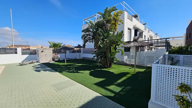 Ático 2 habitaciones 61m² en venta - Zona Pueblo — 26