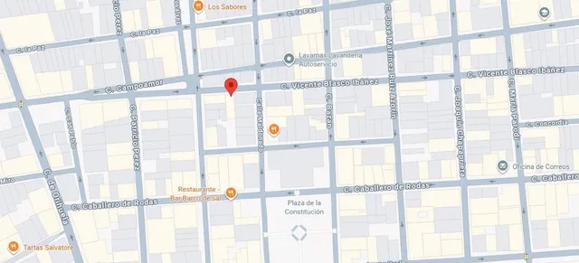 Gran piso en el centro de Torrevieja con 4 dormitorios a 900m del mar — 29
