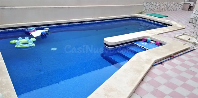 Chalet en Vera Pueblo con 7 dormitorios, gran terraza y parc