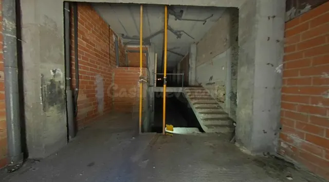 Comercial en venta en CARDENAL BENLLOCH (Valencia) - foto 2