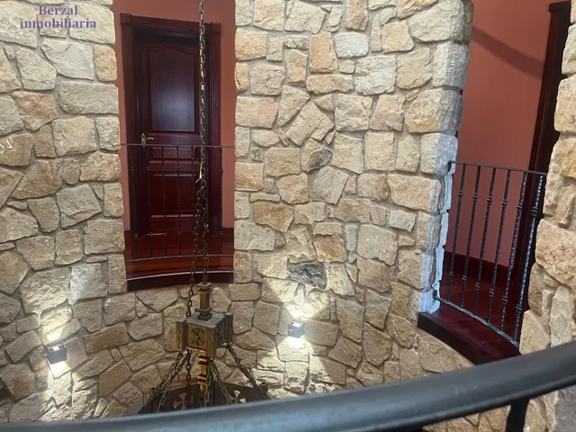 Singular chalet independiente junto a la cíniva de Los Manzanos, Lardero — 18