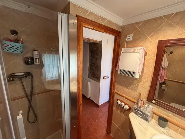 Encantadora casa reformada en Alfara de Carles — 14