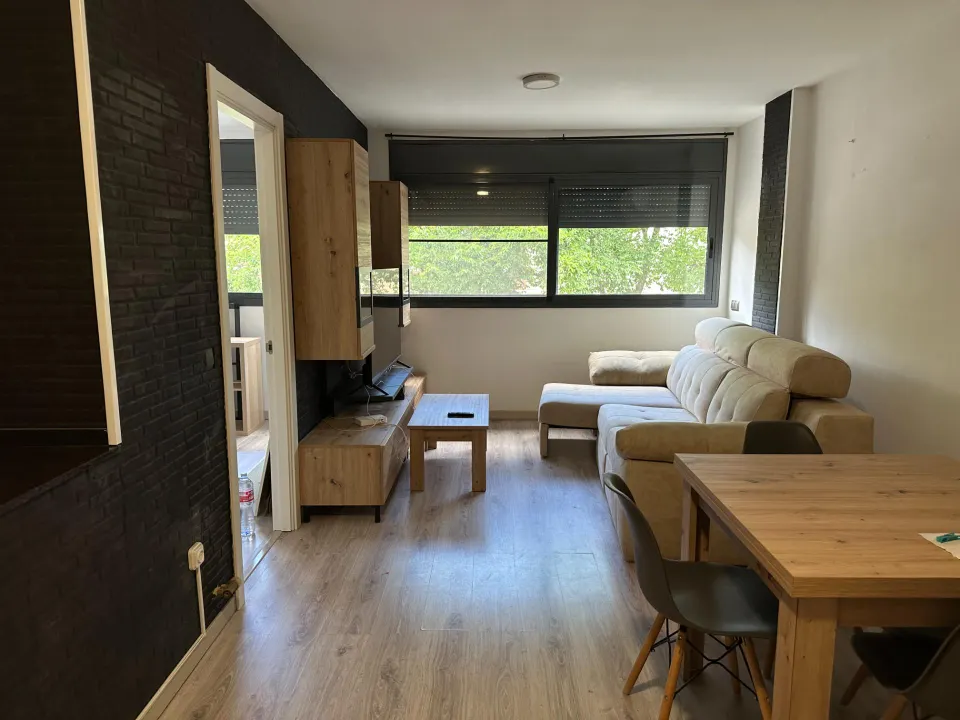 Piso singular en Amposta con terraza y piscina privada