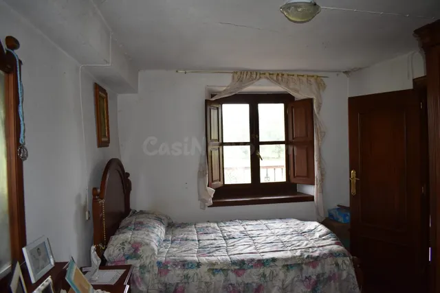 Casa adosada en venta en Villacarriedo