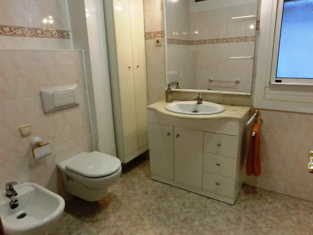 PISO ALQUILADO EN VENTA EN POBLENOU — 16