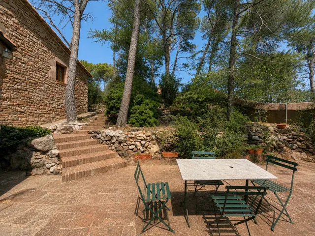 UNA MASIA D'ENCANT PER A VOSALTRES — 17