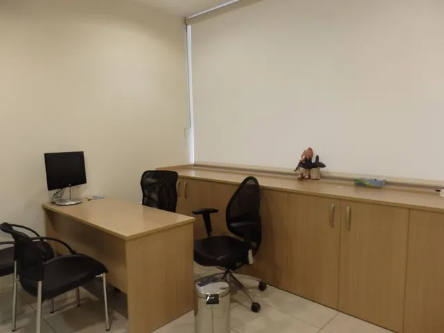 Local comercial en Fernando Remacha — 9