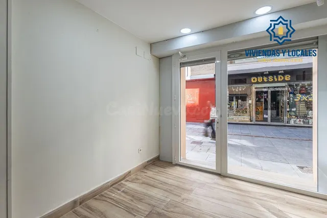 Edificio junto a Plaza Bib-rambla. - foto 3