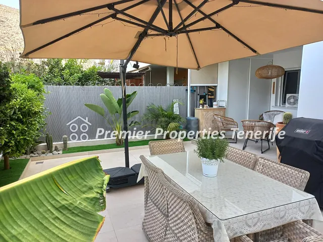 Apartamento de 3 dormitorios, Vista Hermosa, Los Cristianos,