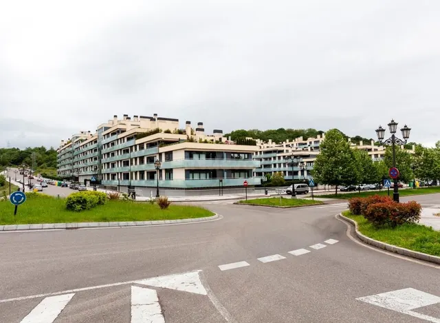 Local comercial 630m² en venta - La Manjoya-Parroquias Sur - foto 2