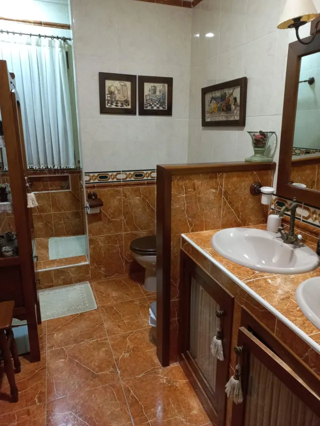 Casa de campo con gran almacén — 12