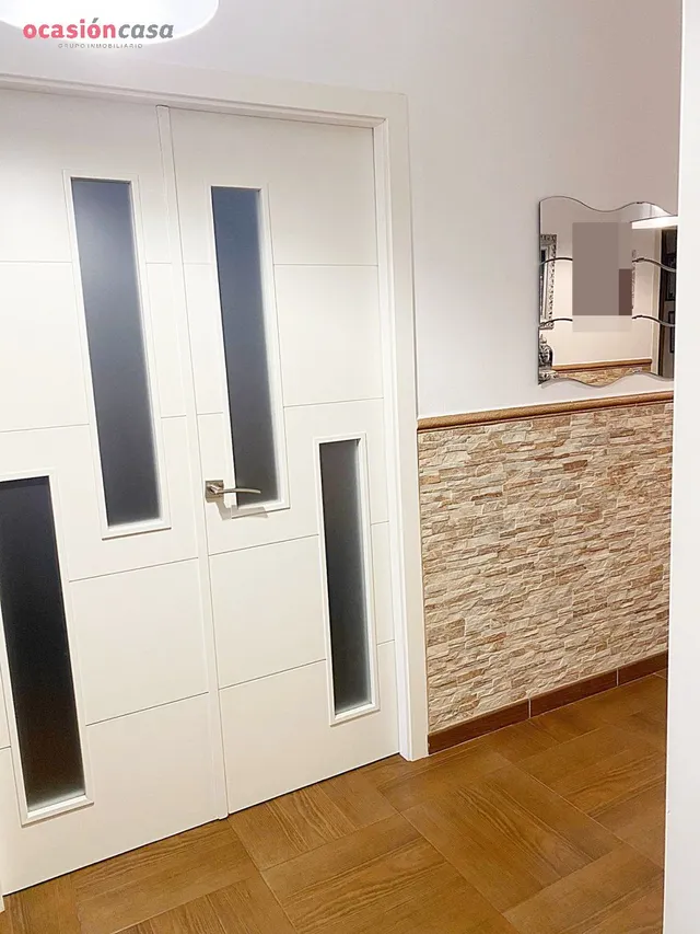 PARCELA DE 700 m2 , con 2 casas equipadas de cocina , habitaciones , baños ...! — 30