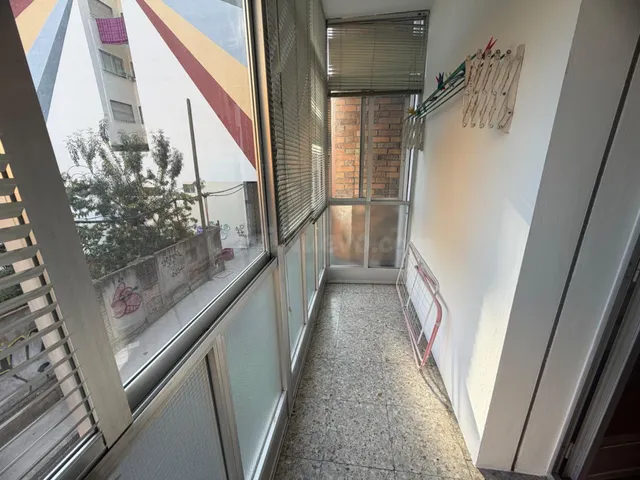 Amplio Piso Semireformado en el Corazón de Ourense - Ideal p - foto 4