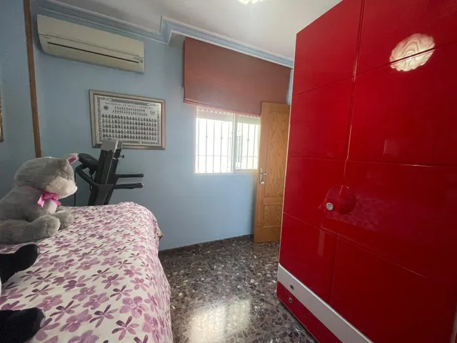 Adosado en Motril por 237000€ — 12