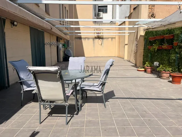 PISO CÉNTRICO CON TERRAZA - foto 2