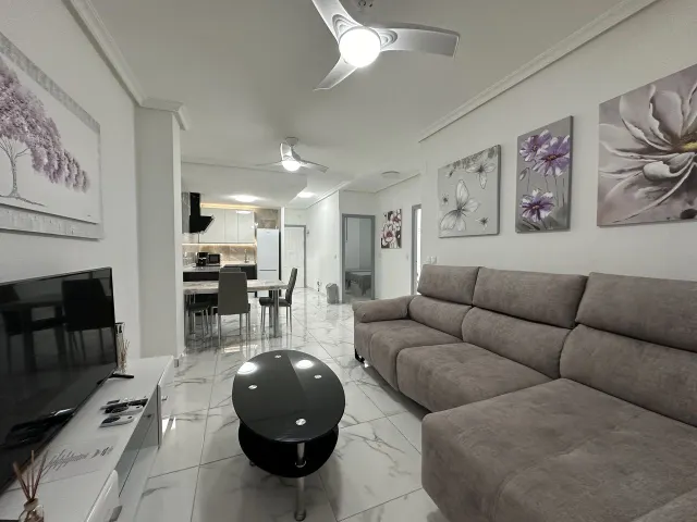 APARTAMENTO DE 2 DORMITORIOS 2 BAÑOS EN TORREVIEJA — 12