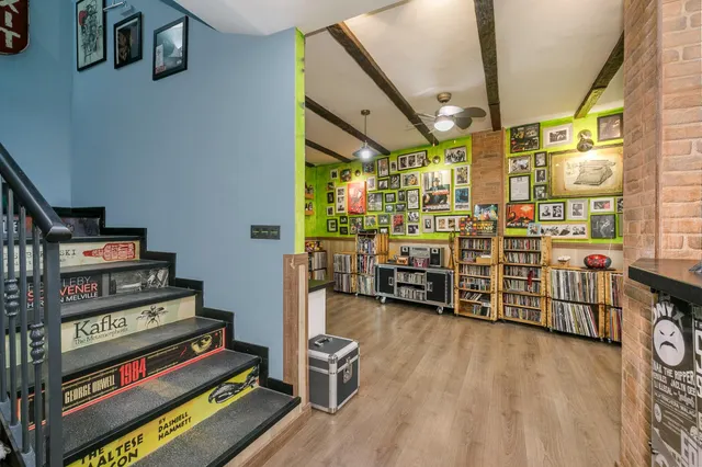 ¡Tu nuevo hogar te espera en Churriana de la Vega! Casa adosada con patio, garaje y futura parada de metro a pocos pasos. — 23