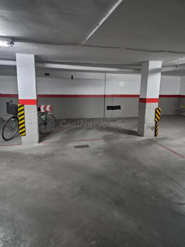 Se alquila plaza de garaje en zona Santa Eulalia