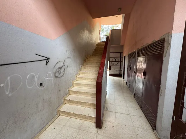 Piso tipo dúplex en Torrecárdenas (Almería) - foto 2