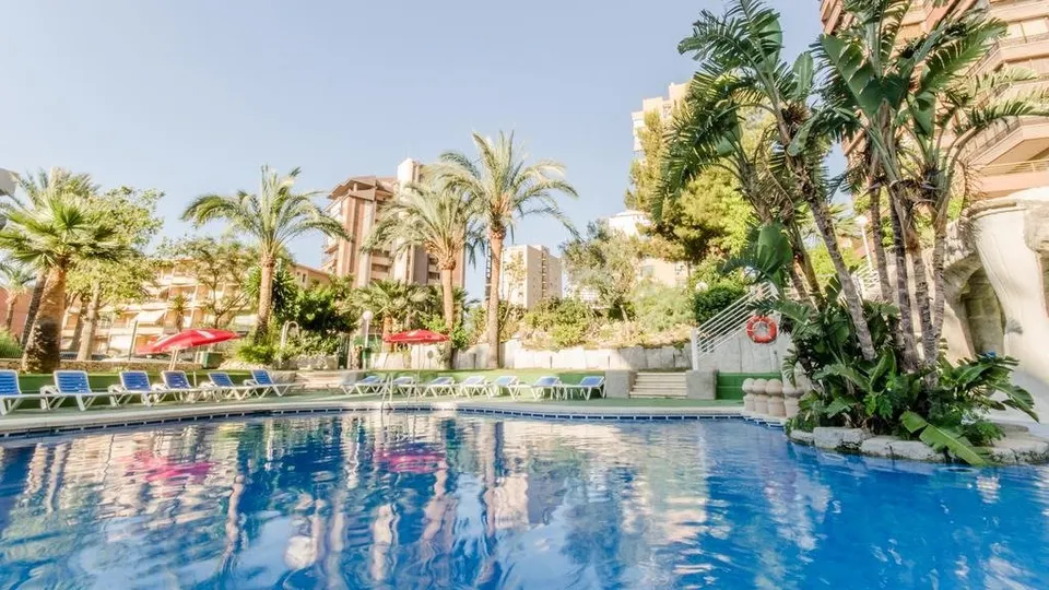 Apartamentos en la playa Poniente