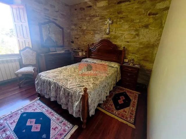 Casa de piedra gallega en venta en Begonte: espacio, encanto y tranquilidad — 24