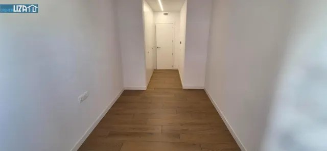 Piso Nuevo a Estrenar con Excelentes Características y Piscina Comunitaria — 20