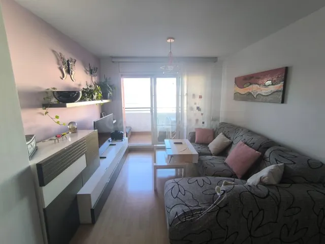 PISO DE ALQUILER CON TERRAZA - PISCINA COMUNITARIA Y PARQUING ADICIONAL — 2