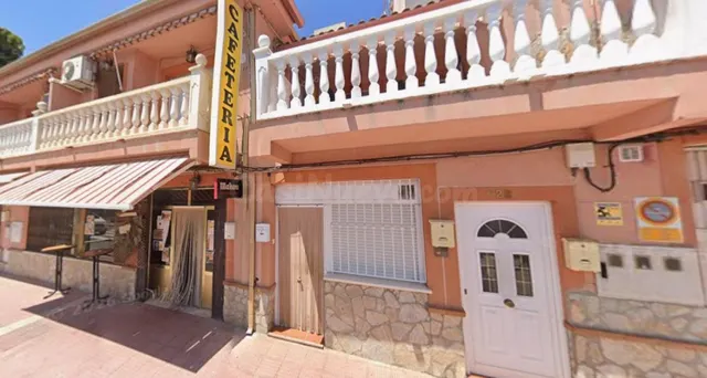 Se vende piso OKUPADO en Calle Real 74 de Tielmes, Madrid. - foto 2