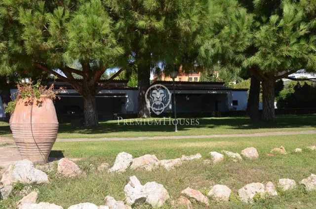 Masía en venta en el centro de Llavaneres — 28