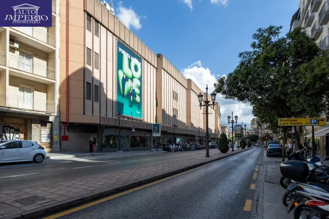 Piso y cochera en venta junto Acera de Darro. — 39