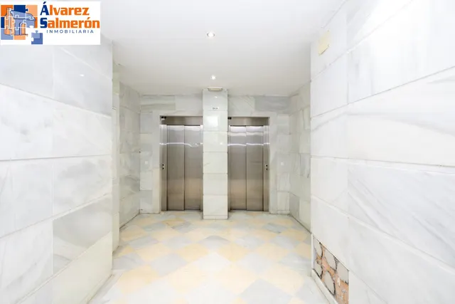 Piso de dos dormitorios en Sanders, en urbanización privada con piscina, pistas de padel, plaza de garaje y trastero — 19