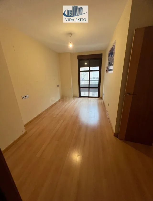 PISO EN LINARES - foto 3